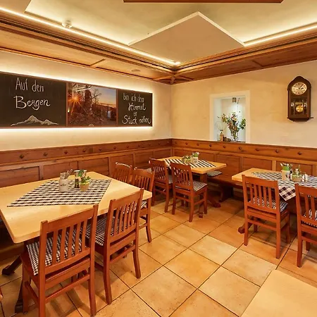 Hotel-gasthof-fellner Otel