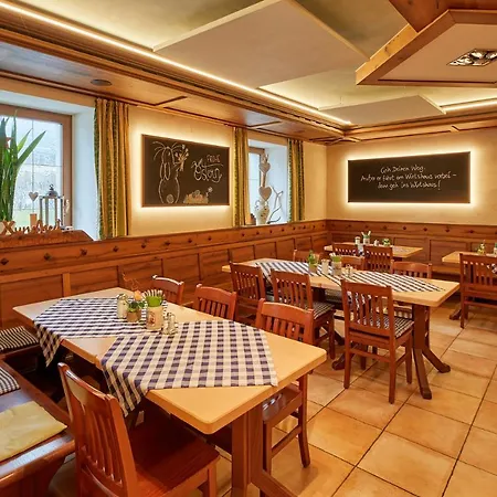 Otel Hotel-gasthof-fellner Furth im Wald